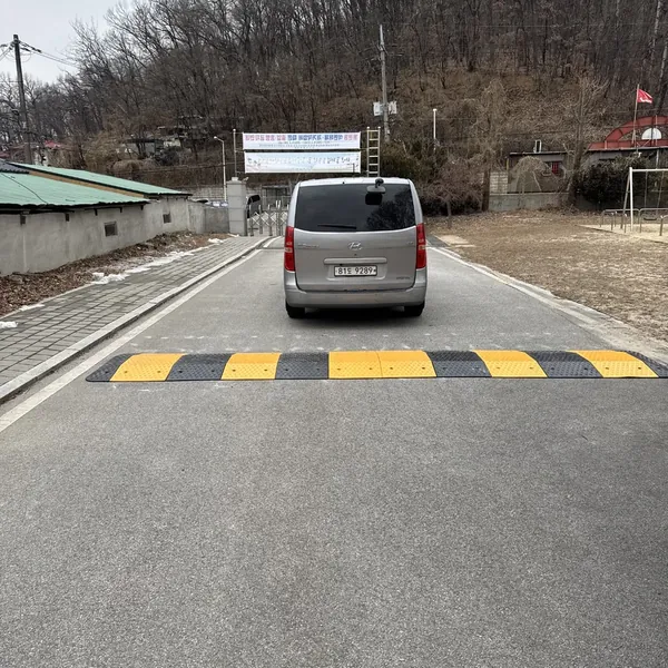 일산 고무방지턱 설치 현장